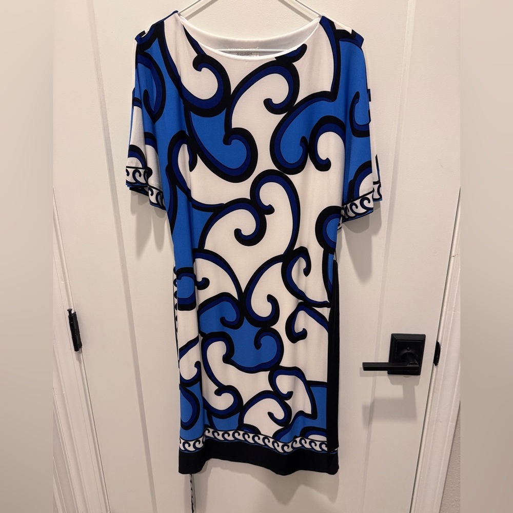 Dress Barn Size 4 Blue and White Swirl Mini Dress EXCELLENT CONDITION - Picture 4 of 10